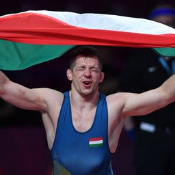 Már biztos érmes Lőrincz Tamás, aki az olimpiai döntőért birkózik, Szőke Alex a vigaszágban bízhat
