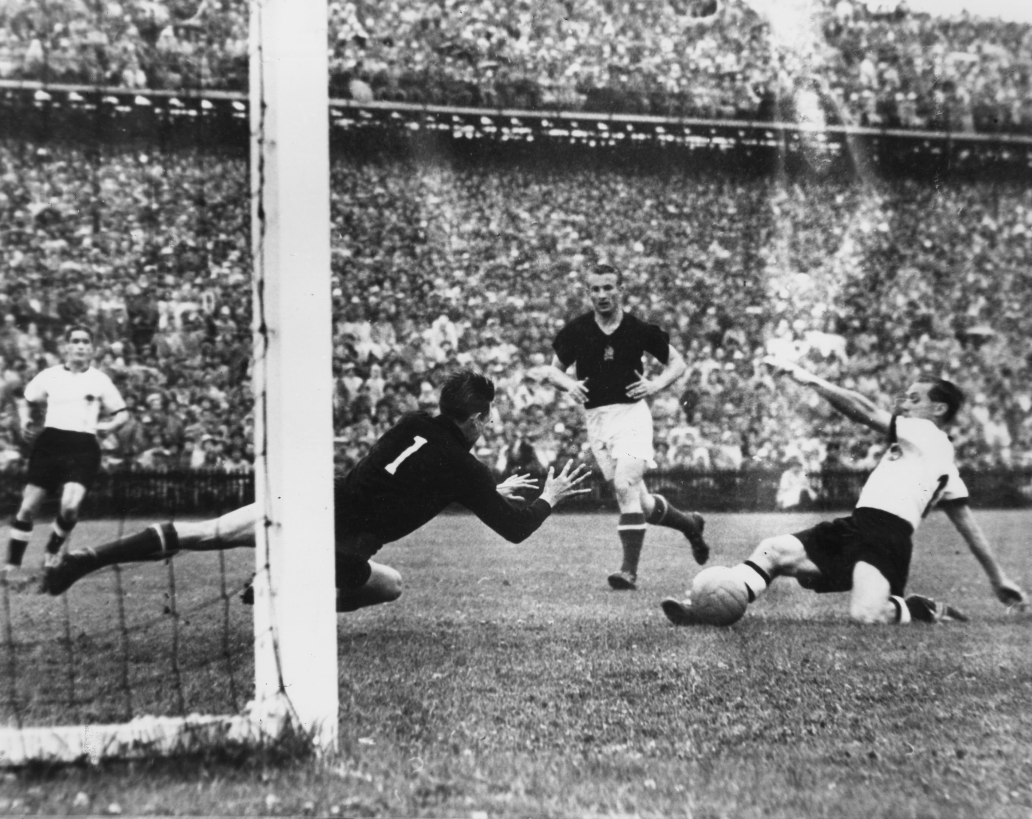 Az Aranycsapat az 1954-es világbajnoki döntőben 3:2-re kikapott Nyugat-Németországtól / Fotó: GettyImages