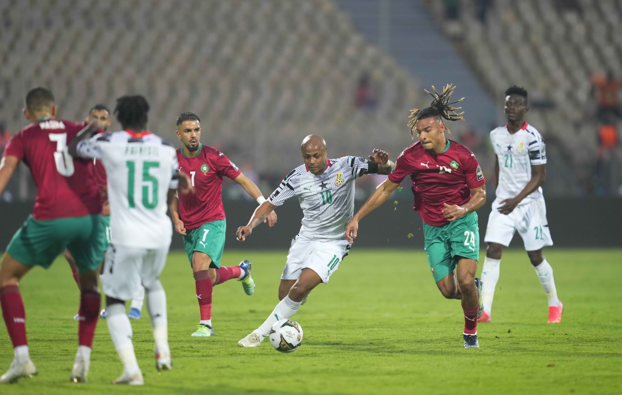 A Fradi védője, Samy Mmaee (24-essel) örülhetett, Marokkó nyert és gólt sem kapott Ghána ellen /Fotó: Getty Images