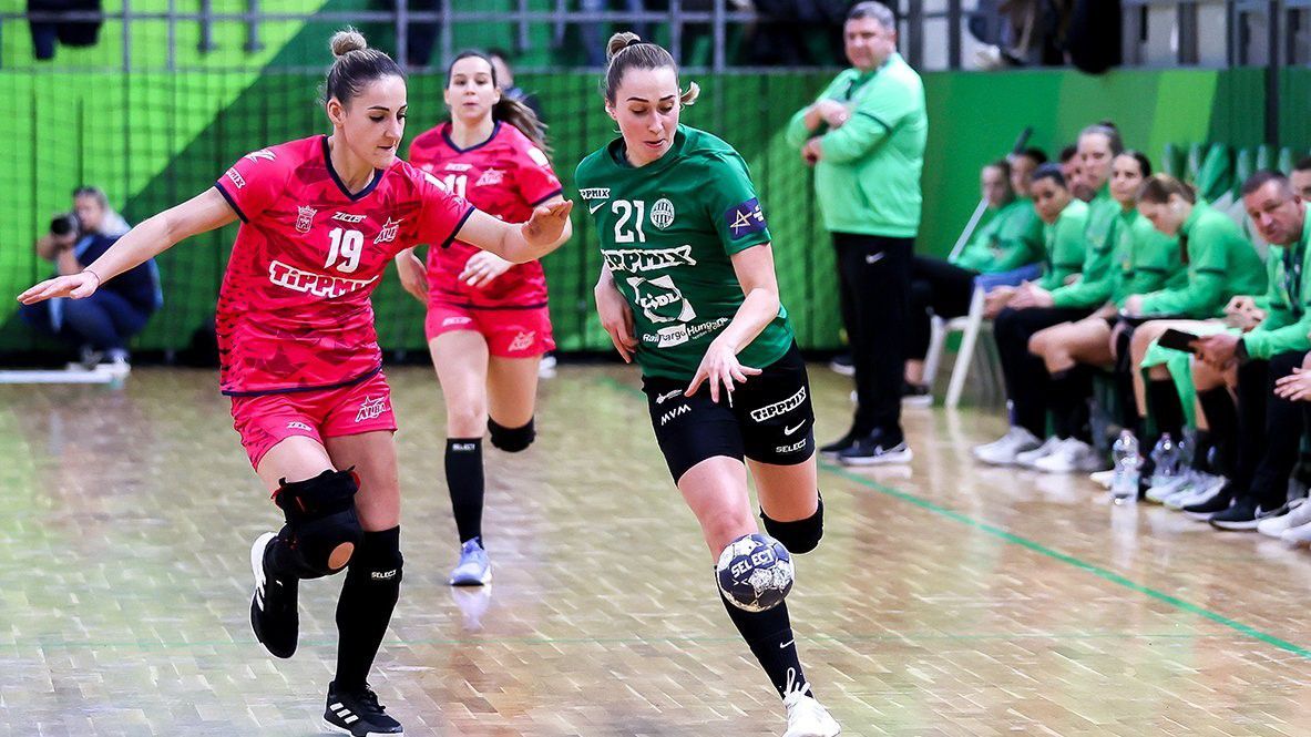 Márton Gréta (zöldben) öt gólig jutott a Fehérvár ellen (Fotó: fradi.hu – archív)