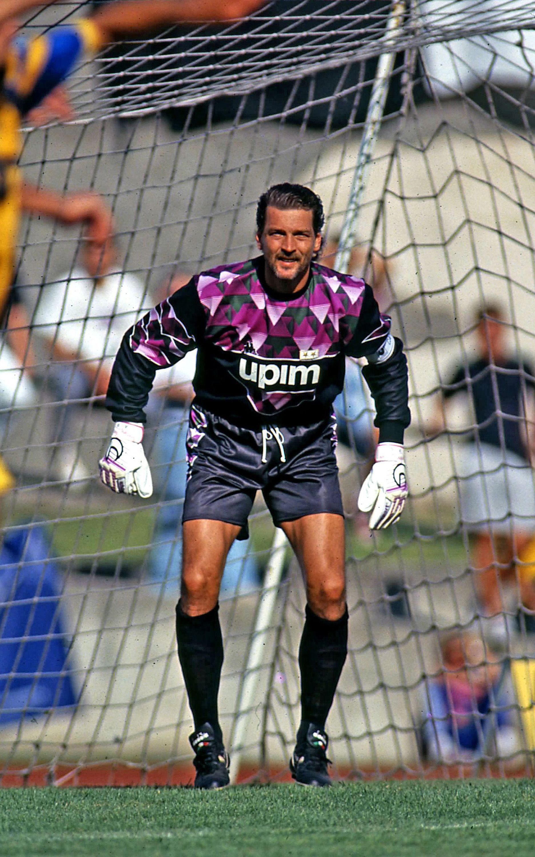 Stefano Tacconi két bajnoki címet, BEK-et, KEK-et és UEFA kupát is nyert a zebrákkal / Fotó: Getty Images