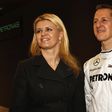 Schumacher feleségének szívbe markoló szavai férje állapotáról – Corinna megtörte a hallgatást, pár nap múlva minden kiderül
