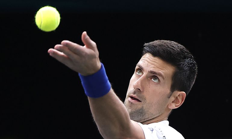 Svédország ellen játszanak a női kézilabdázók; Djokovics is pályára lép a világbajnokságon – hétfői sportműsor
