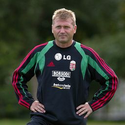 Gattyán pártjában indul a választásokon Détári