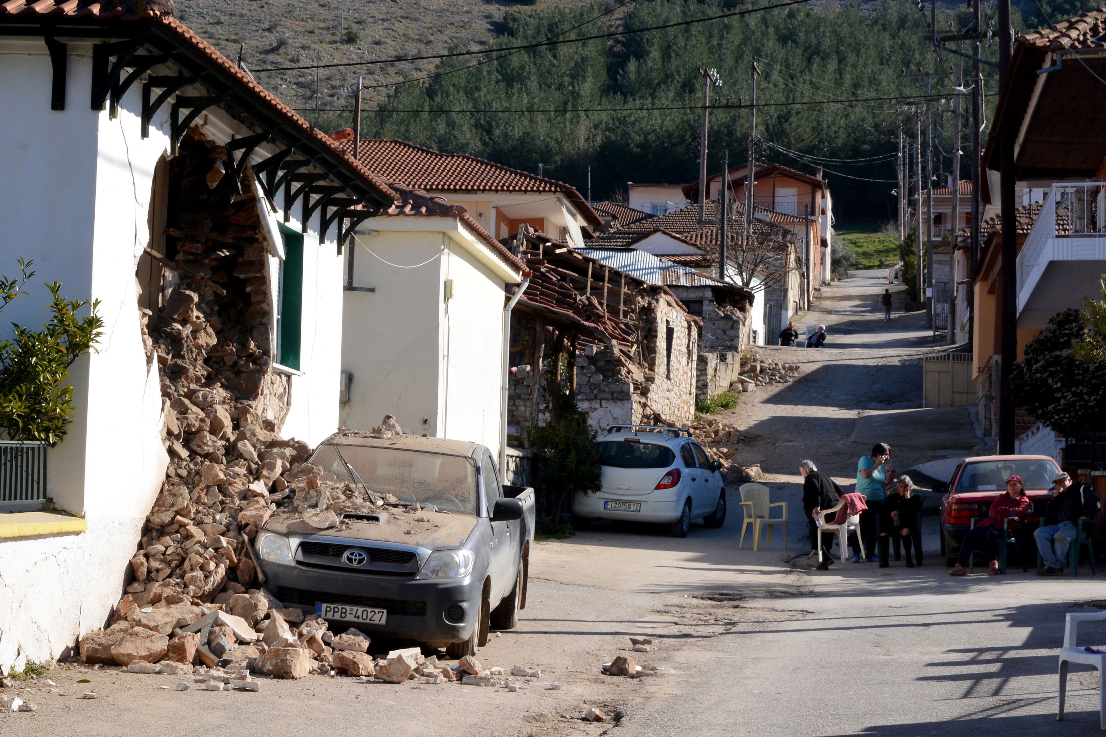 A földrengés komoly károkat okozott Láriszában és környékén /Fotó: MTI EPA Apostolis Domalis