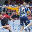 Nehéz helyzetből felállva tartaná otthon a bajnoki trófeát a Veszprém