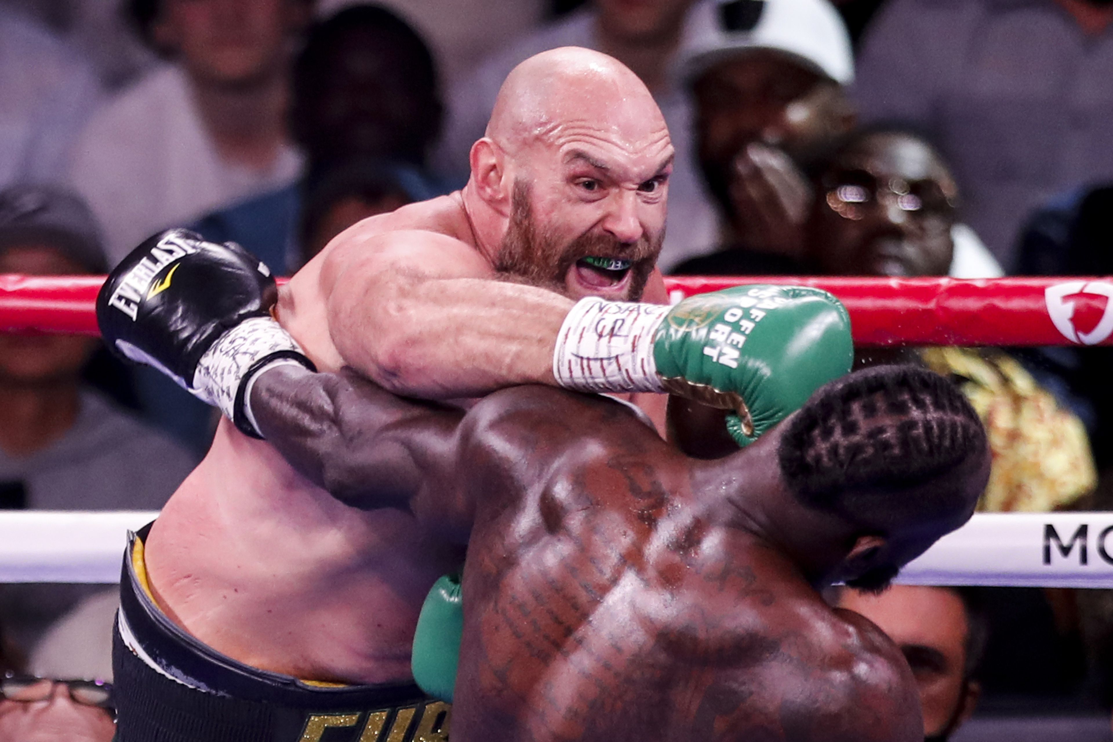 Tyson Fury a 11. menetben ütötte ki Deontay Wildert Las Vegasban. / Fotó: EPA