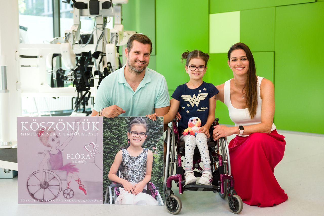 A családnak a gyógykezelésre ötmillió forint adomány jött össze, Flóra csak álmodott a terápiáról