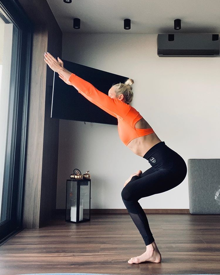Az Európa-bajnok Verrasztó Evelyn többek között jógázással is formában tartja magát/Fotó: Instagram