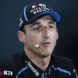 Hivatalos: ennél a Forma-1-es csapatnál folytatja Kubica