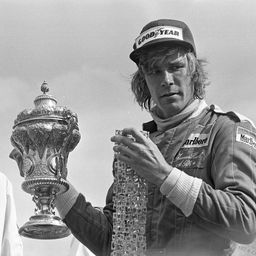 Már 29 éve: fájdalmasan fiatalon ezen a napon hunyt el a Forma-1 sebességkirálya, James Hunt