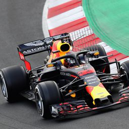 A Red Bull felfüggesztette fiatal pilótáját, akit rasszizmussal vádolnak – fotó