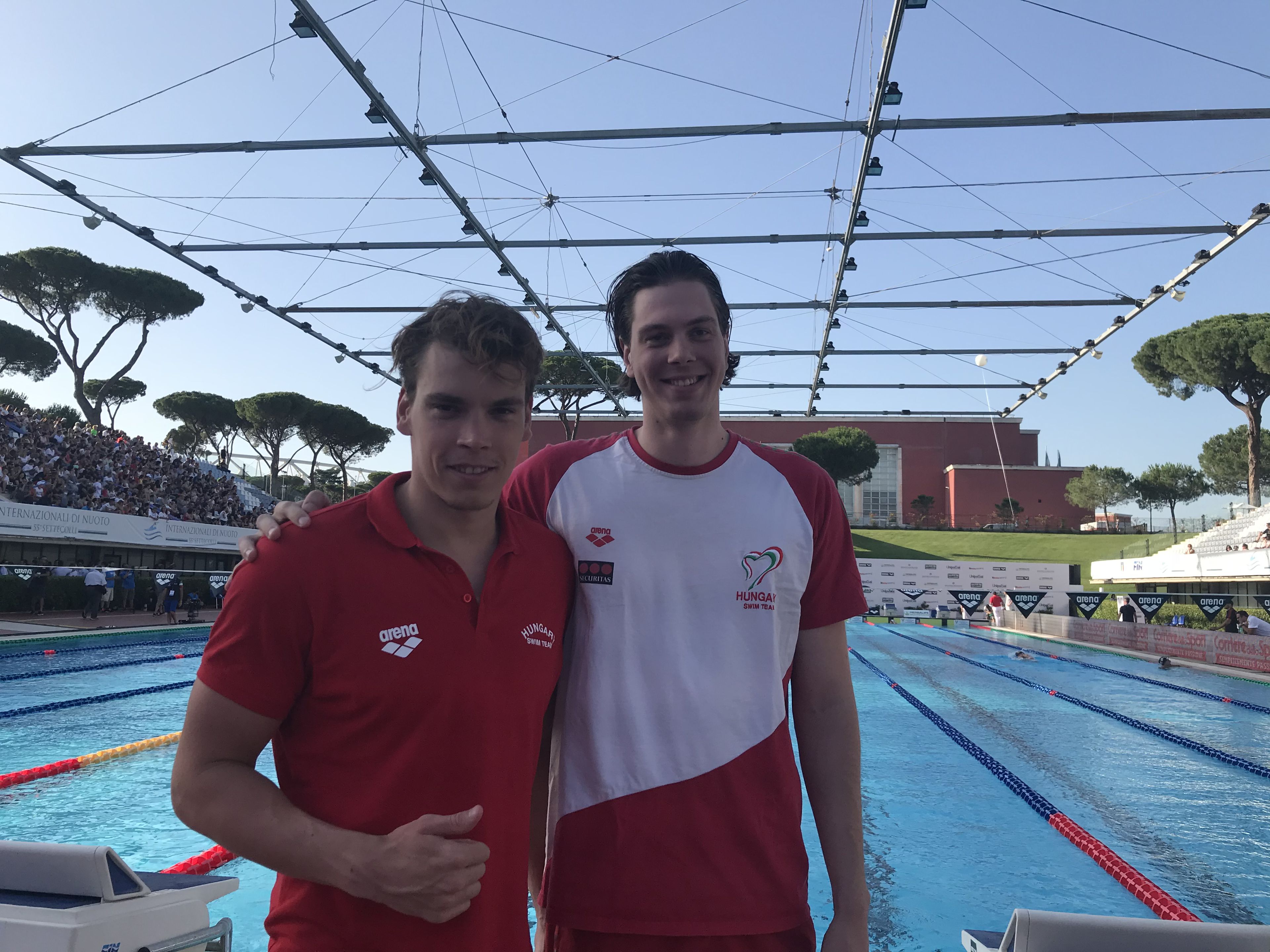 Pulai Vince (jobbra) és Bence úszóedzőként próbál minél szebb sikereket elérni a Kőbánya SC-ben