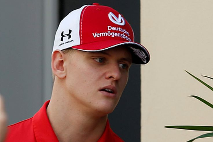 Michael Schumacher fiát az apja állapotáról kérdezték – A válaszban nem volt köszönet
