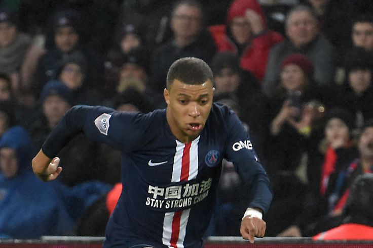 A PSG játékosa a világ leggyorsabb focistája: 44,7 km/órával sprintel labdával