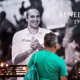 Meggyalázták Benedek Tibor emlékét Újpesten