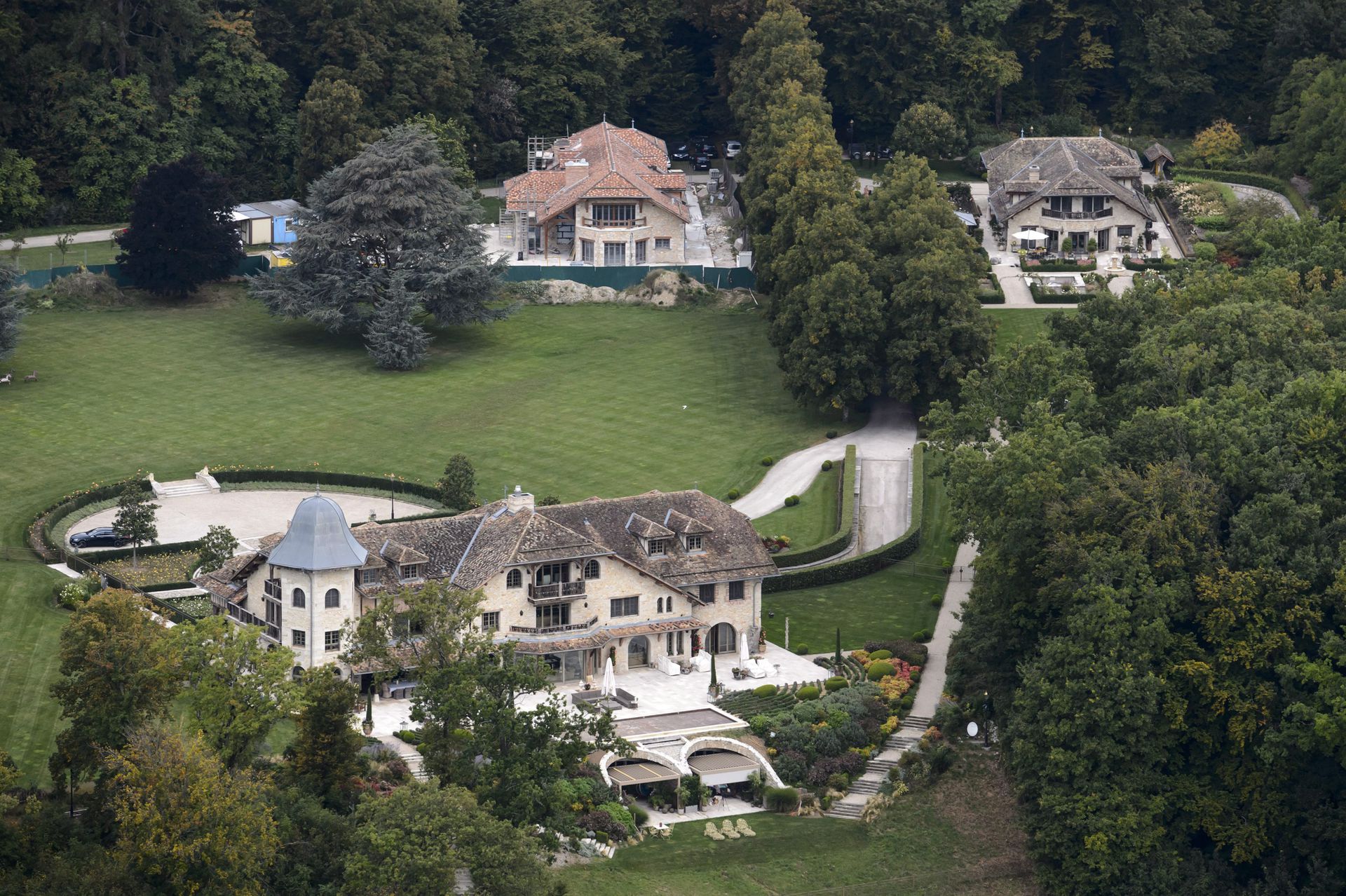 Michael Schumacher otthona a Genfi-tó partjánál fekvő Glandban. Itt ápolják a legendás pilótát / Fotó:  MTI EPA