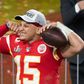 Csúcsgázsi: elképesztő, mennyit keres Mahomes a Kansas csapatánál – Minden idők legjobban fizetett sportolója lett