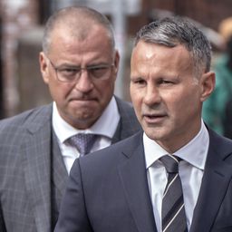 Öt évet is kaphat a nőverő Ryan Giggs: lefejelte, majd meztelenül dobta ki a szállodai szobából a barátnőjét