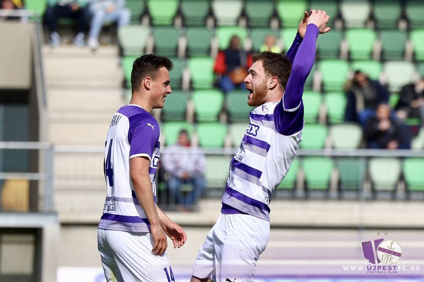 Zivzivadze (jobbra) hét mérkőzésen 7 gólt szerzett, a télen kieséstől féltett klub neki is köszönhetően remekel / Fotó: Ujpestfc.hu