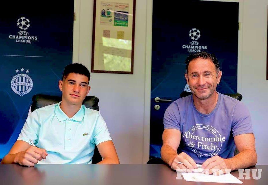 Az édesapa nagyon büszke a fiára, akinek még sokat kell fejlődnie, hogy állandó lehetőséget kapjon a Ferencváros első csapatában / Fotó: Instagram
