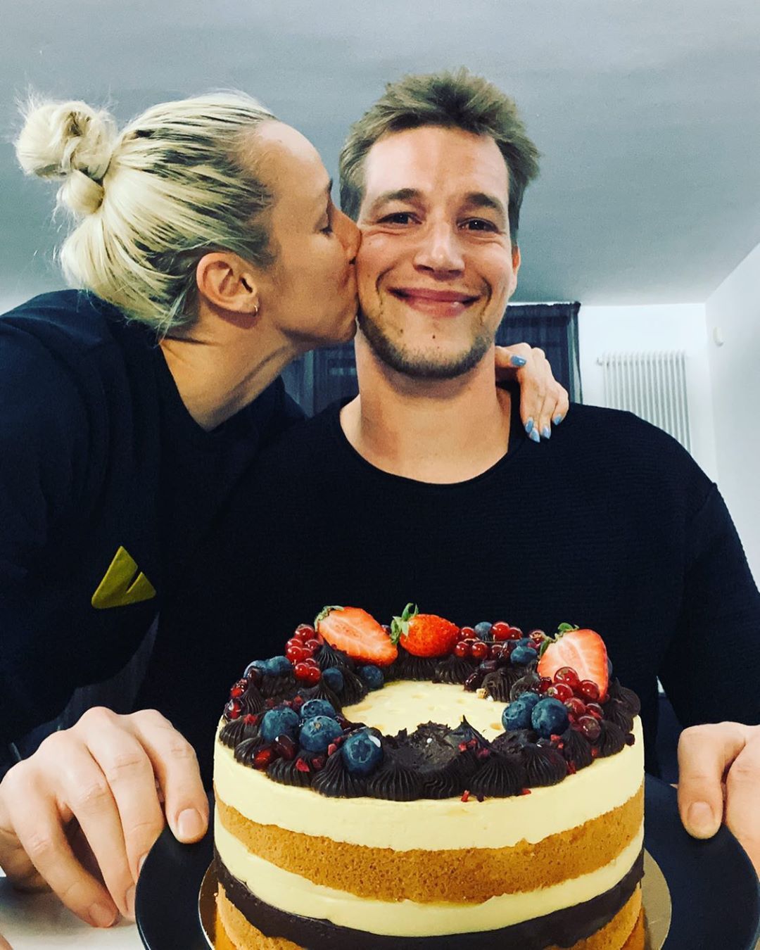 Jansikot a szülinapján tortával köszöntötte szerelme /Fotó: Instagram