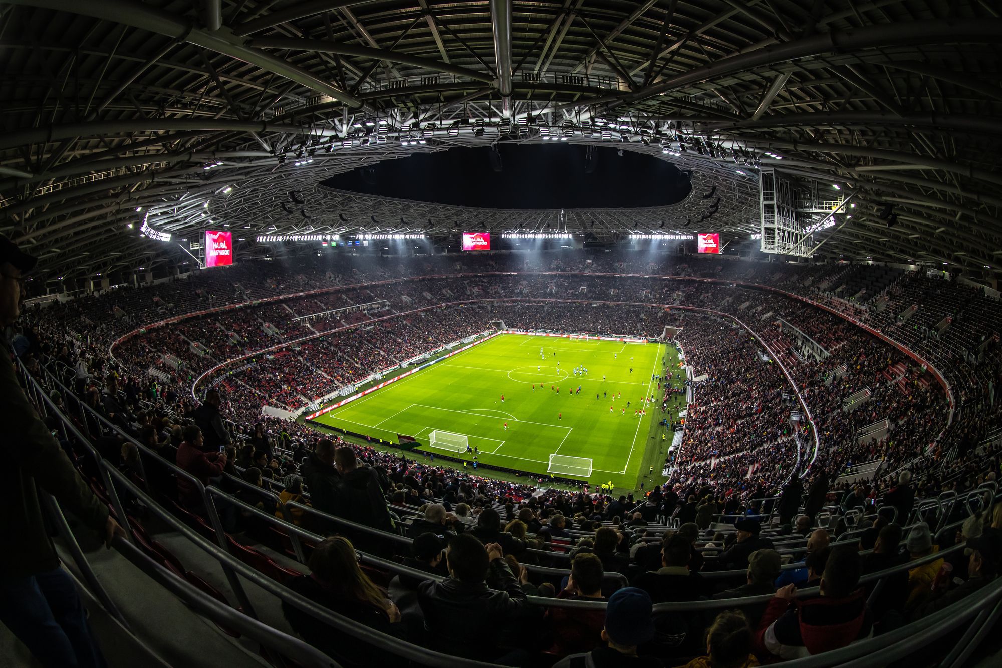 Az UEFA lehetővé tenné, hogy 20 ezer néző jelenlétében rendezzék az Európa Szuperkupa-döntőt. / Fotó: Ras-Archív