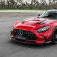 128 millióba kerül az F1 új biztonsági autója: nagyon vagány a Merci