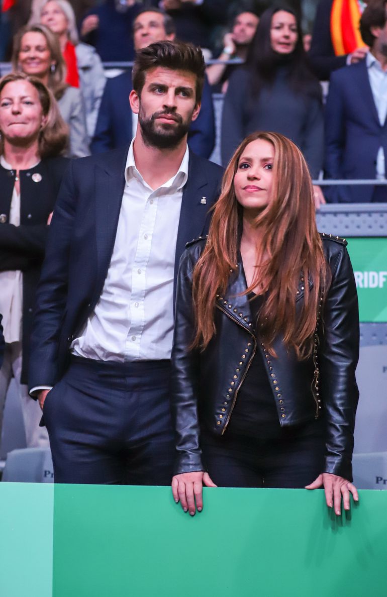 Kiderült: huszonéves lánnyal csalhatta meg Shakirát Piqué