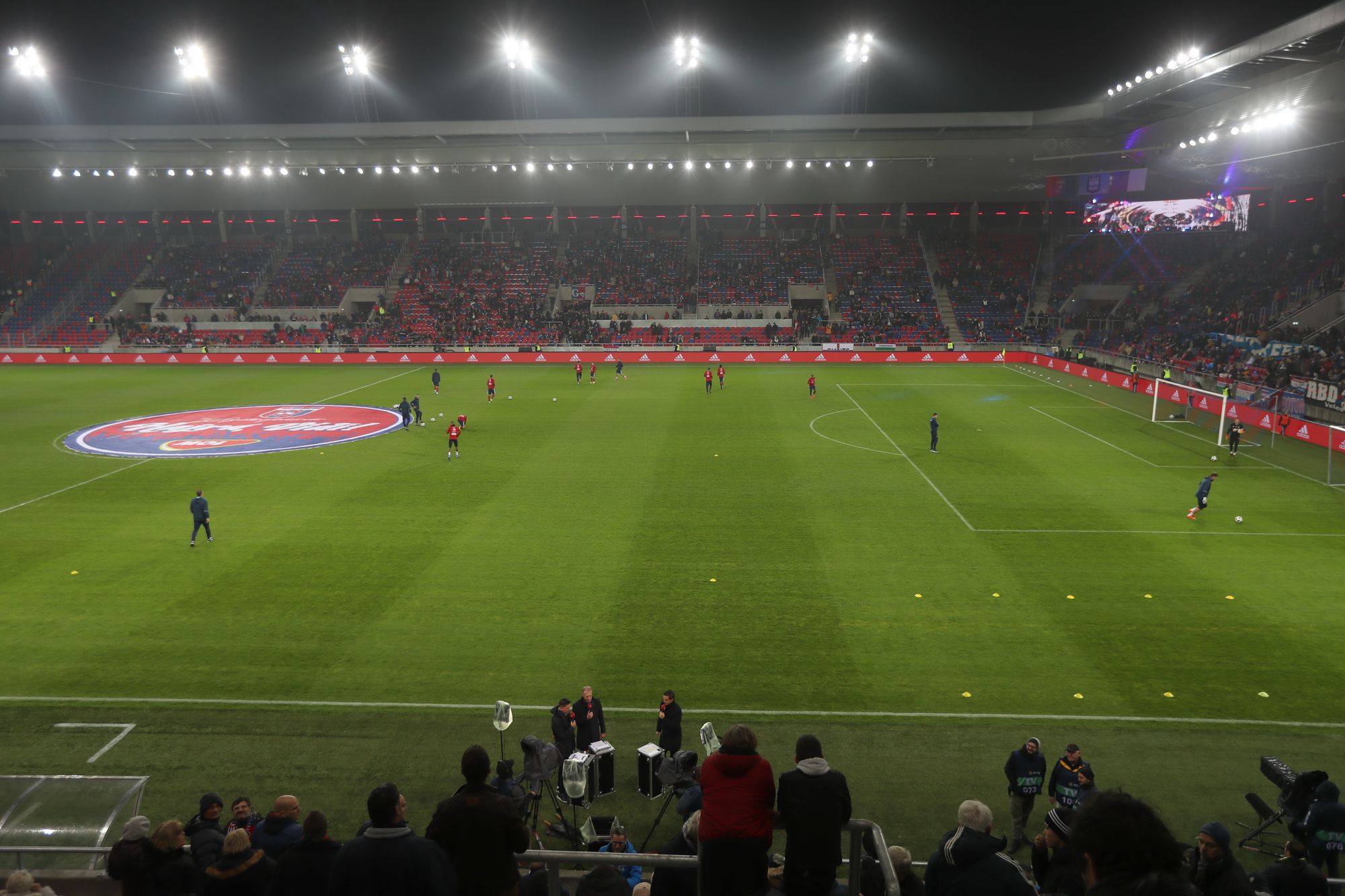 A székesfehérvári Sóstói Stadionba teheti át székhelyét a román válogatott labdarúgó  / Fotó: Isza Ferenc