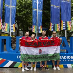 „Tizenkettes a szorzó, úgyhogy a magyar válogatottra fogadtam” – így várják a drukkerek a német–magyart