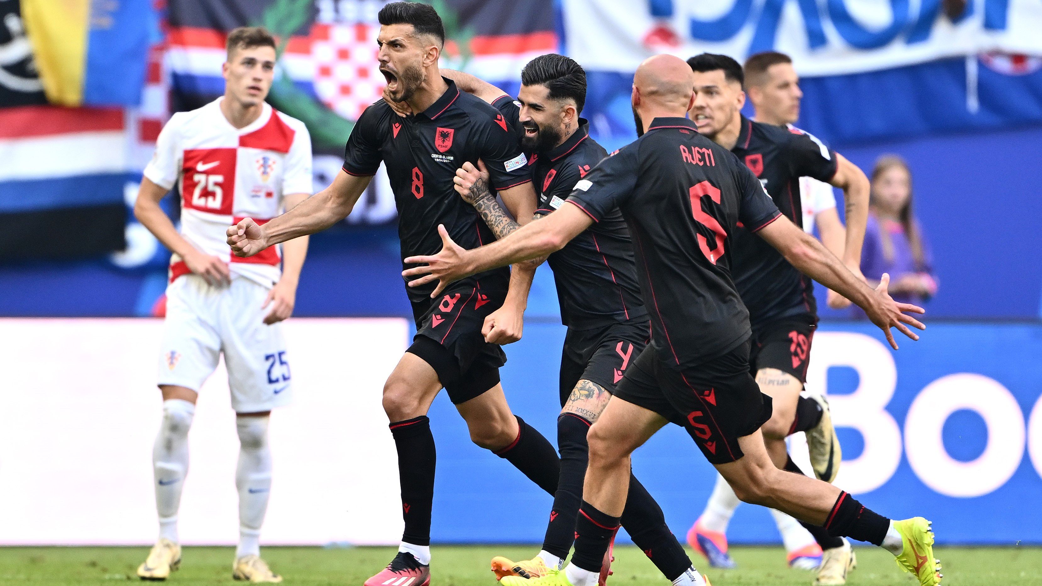 Albánia a hosszabbítás ötödik percében mentett pontot Horvátország ellen