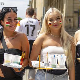 Galéria: pezseg az élet Stuttgartban a német–magyar előtt