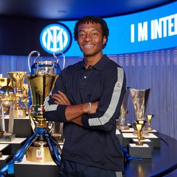 Juventus után Inter, klubot váltott a válogatott szélső – hivatalos