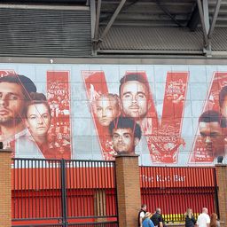 Az Anfield faláról már Szoboszlai néz a drukkerekre – helyszíni riport Liverpoolból