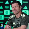 Xabi Alonso az új igazolásról beszélt: „Érthető, hogy Messi a kedvence”