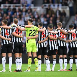 Első BL-meccse előtt UEFA-szabályt szegett a Newcastle