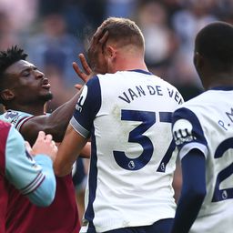 Tömegverekedés Londonban, videón a Premier League botrányos piros lapja