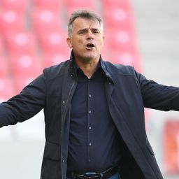 „Engem bocsátottak már el úgy, hogy 10 mérkőzésből kilencet nyertem” – Máté Csaba a Paks elleni vereség után