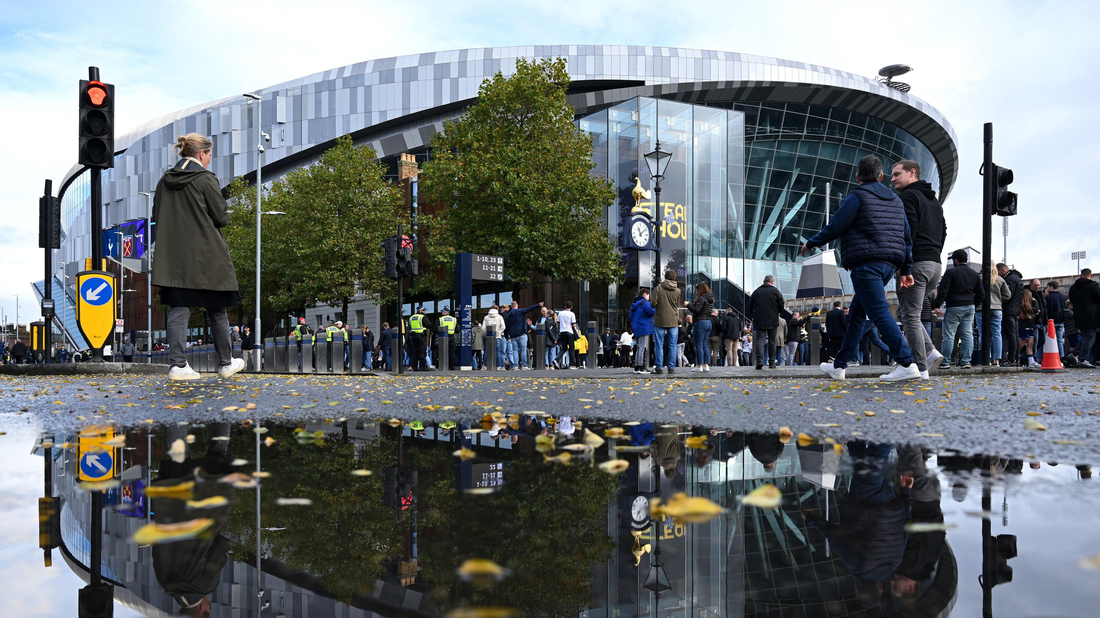 A Tottenham meccsével kezdődik a PL-forduló – élő eredménykövető a szombati topligás meccsekről