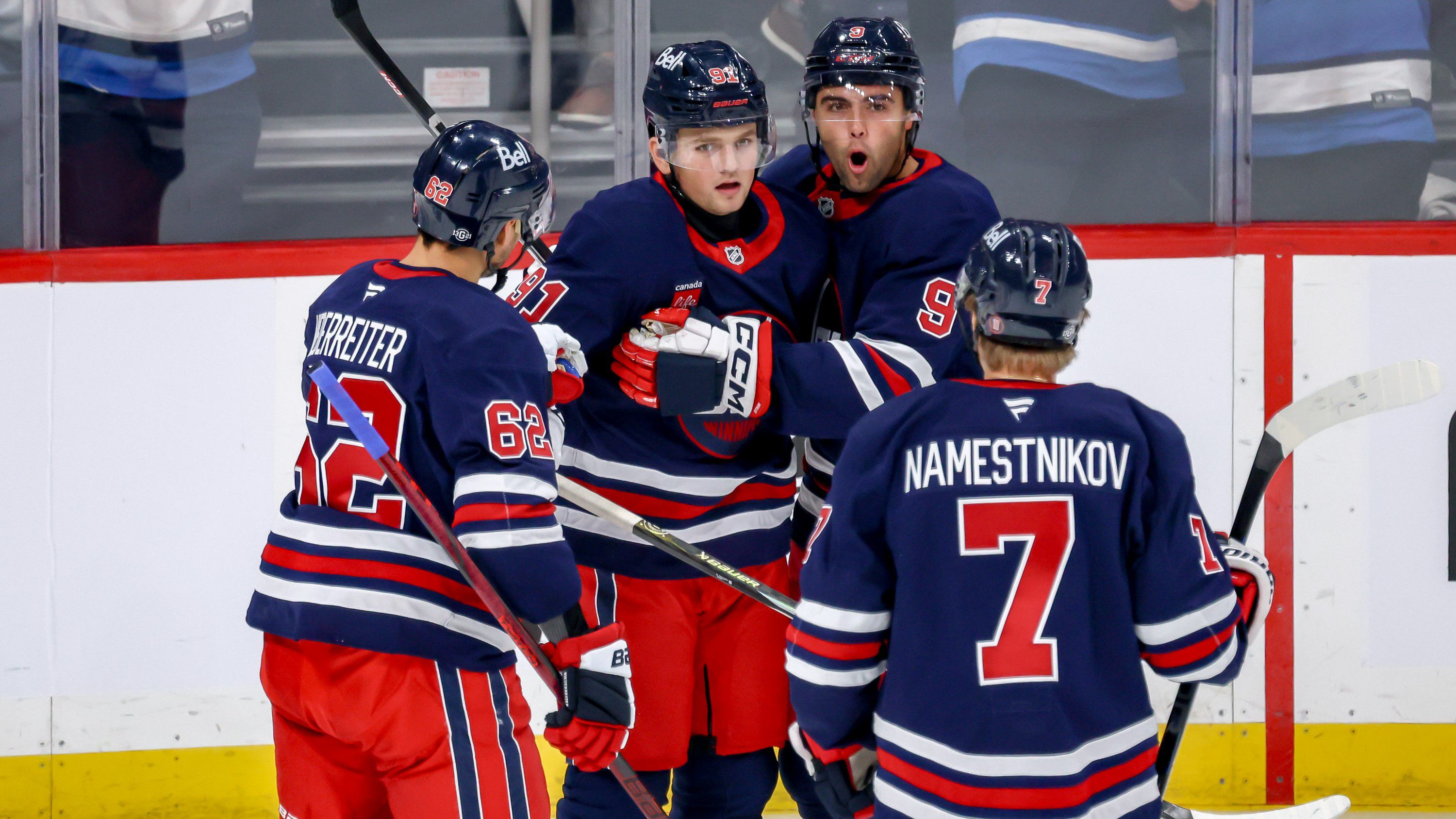 Továbbra is hibátlan az NHL-ben a nyolc gólt szerző Winnipeg