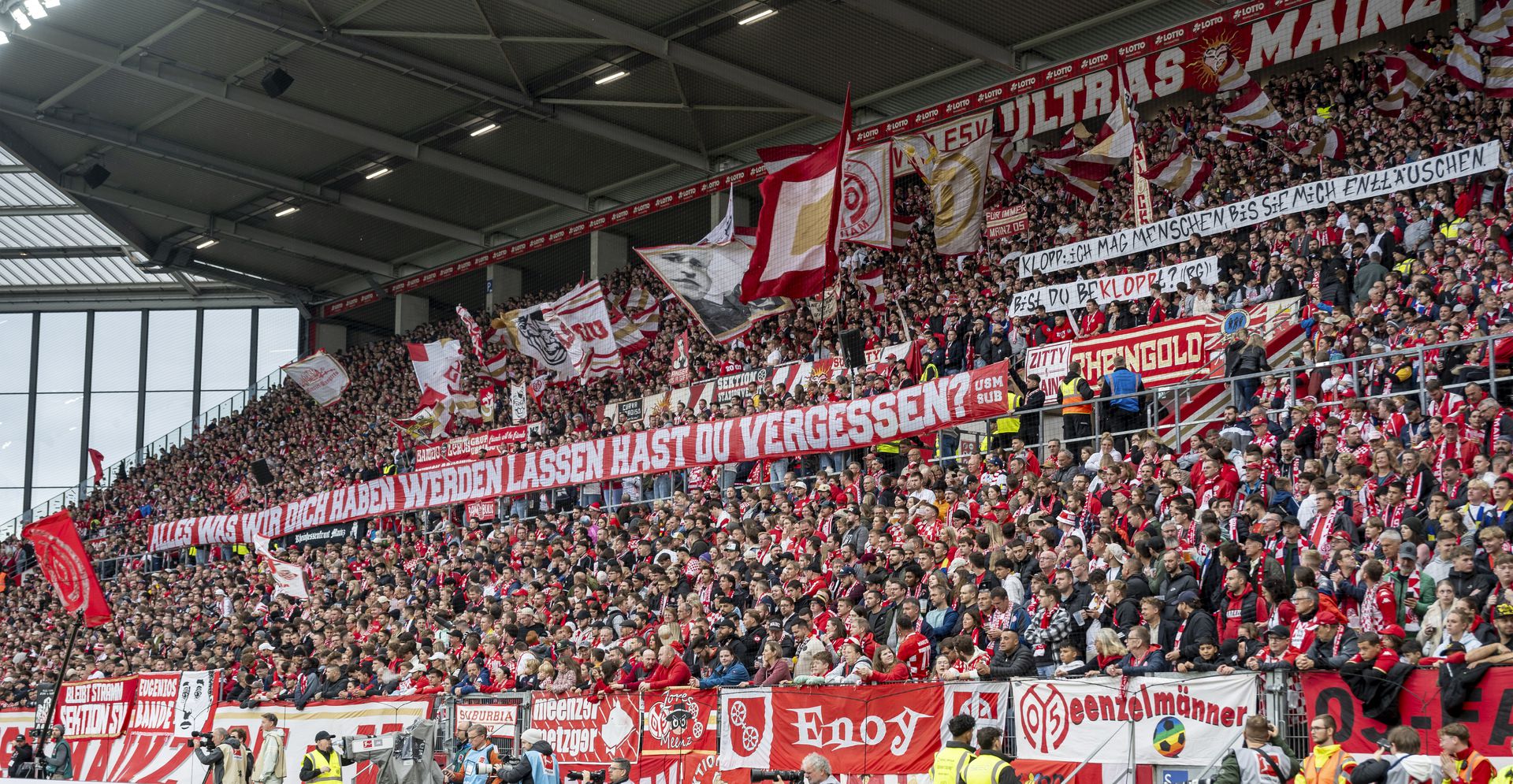 Ezt nem teszi zsebre az 57 éves szakember... (Fotó: Getty Images)