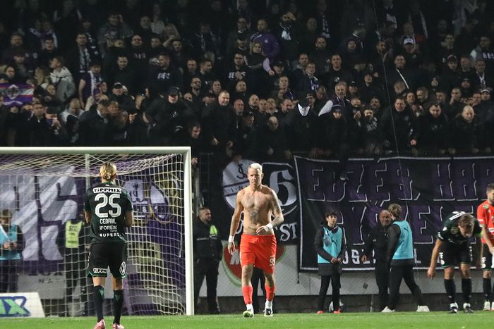 Gróf hangsúlyozta, egyáltalán nem akart ártani a labdaszedőnek. Fotó: Juhász Sára