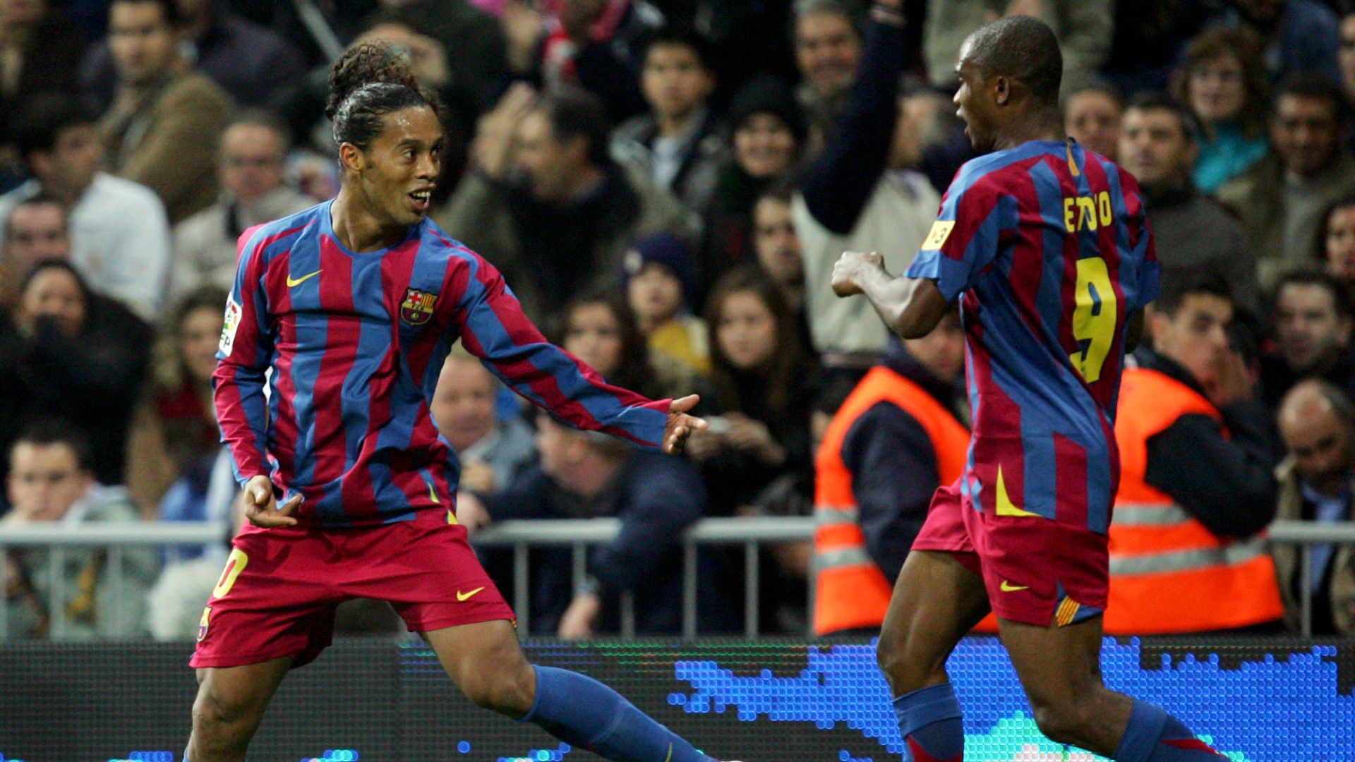 VIDEÓ: Emlékeznek még? Ronaldinho 17 évvel ezelőtt varázsolt a Bernabéuban