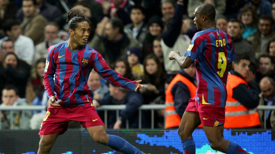 Ronaldinho (balra) élete egyik legemlékezetesebb meccsét játszotta azon az estén… (Fotó: Getty Images)