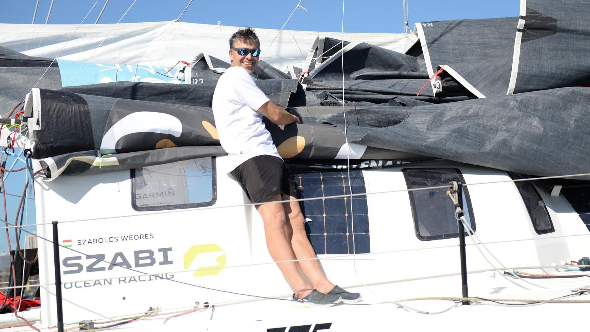 Tovább nőtt Weöres Szabolcs hátránya a Vendée Globe-on