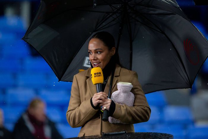 Alex Scott az aktív pályafutása után sem szakadt el a labdarúgástól