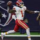 A Kansas City Chiefs győzelemmel, a Dallas Cowboys vereséggel jutott rájátszásba az NFL-ben