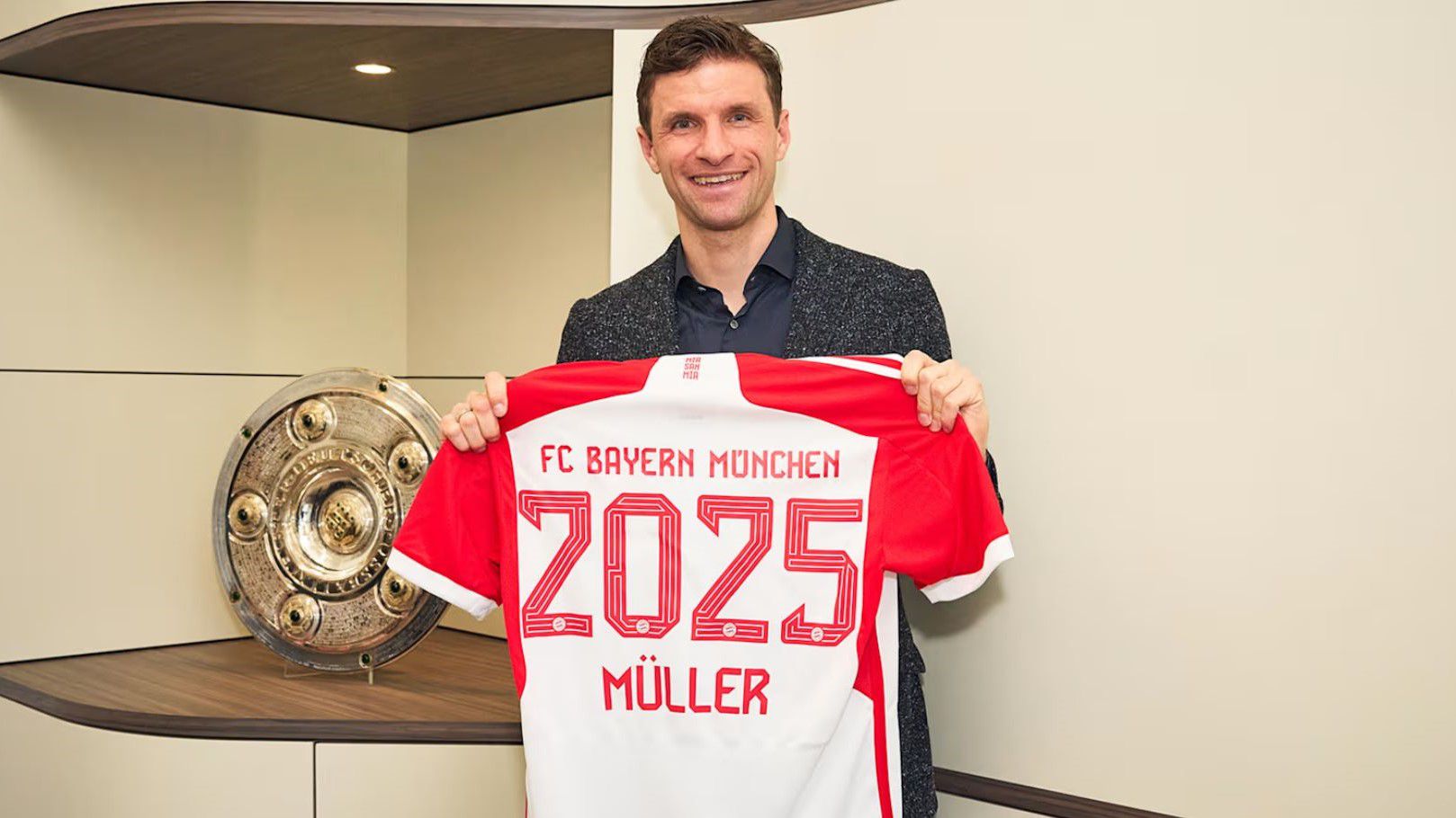 Thomas Müller új szerződést írt alá a Bayern Münchennél (Fotó: fcbayern.com)
