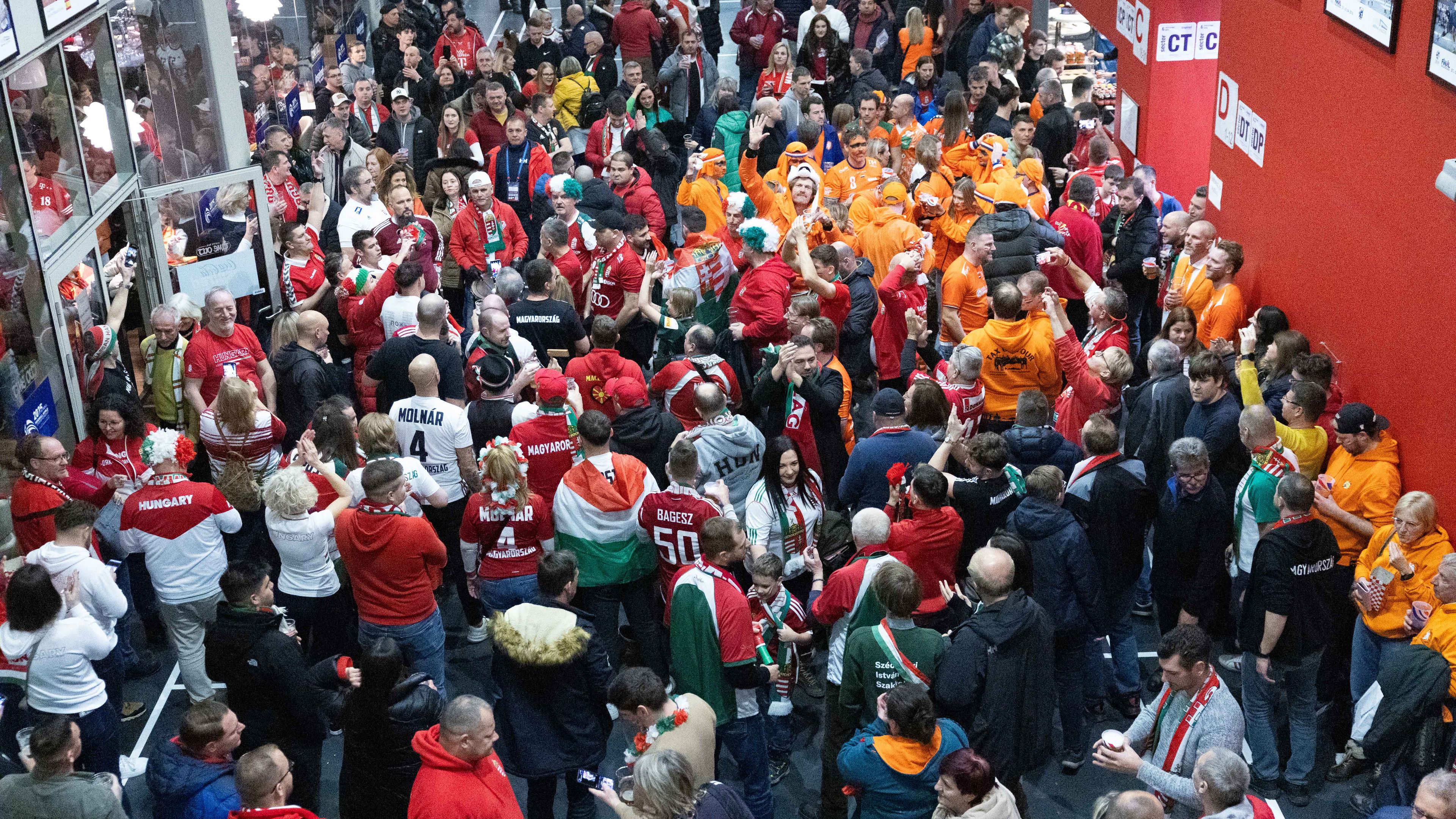 Örömünnep a szurkolókkal – a Hollandia elleni győzelem legjobb képei!